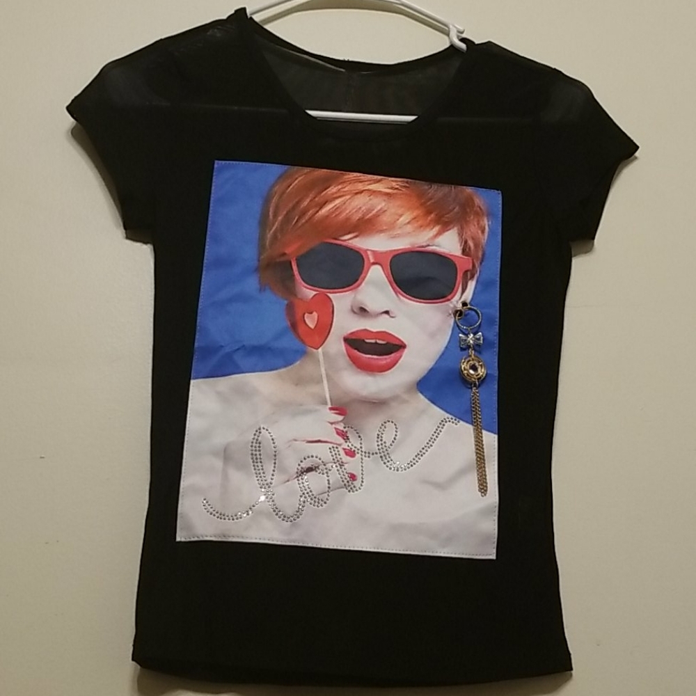 SEE THROUGH!! Top with pop out accessories